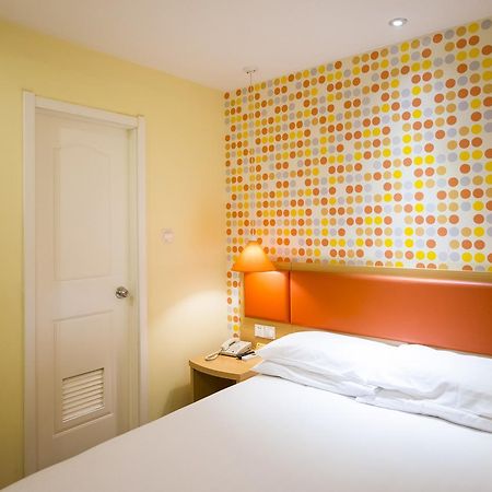 Home Inn Chengdu Kuanzhai Alley New City Square المظهر الخارجي الصورة