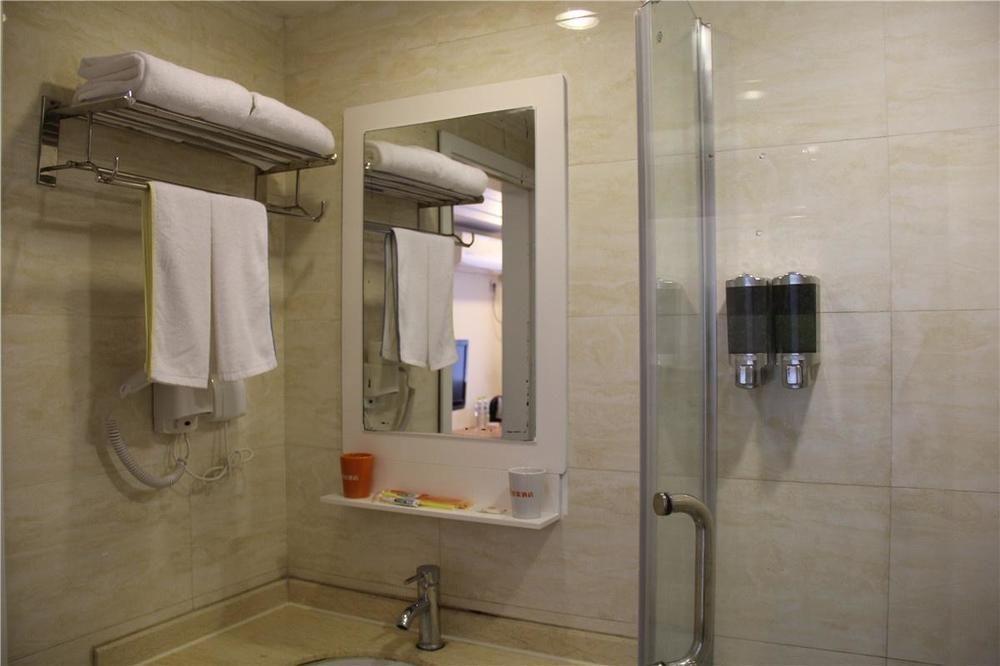 Home Inn Chengdu Kuanzhai Alley New City Square المظهر الخارجي الصورة