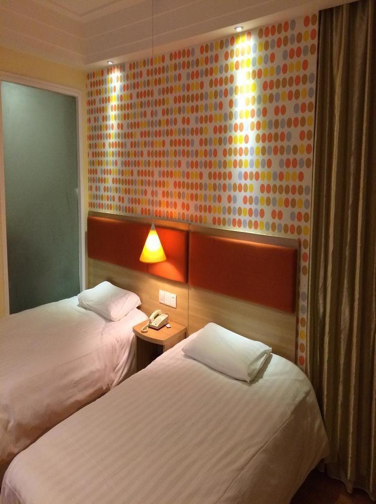 Home Inn Chengdu Kuanzhai Alley New City Square المظهر الخارجي الصورة