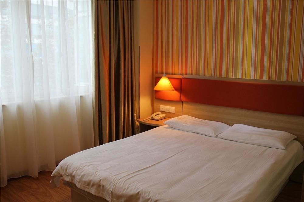 Home Inn Chengdu Kuanzhai Alley New City Square المظهر الخارجي الصورة