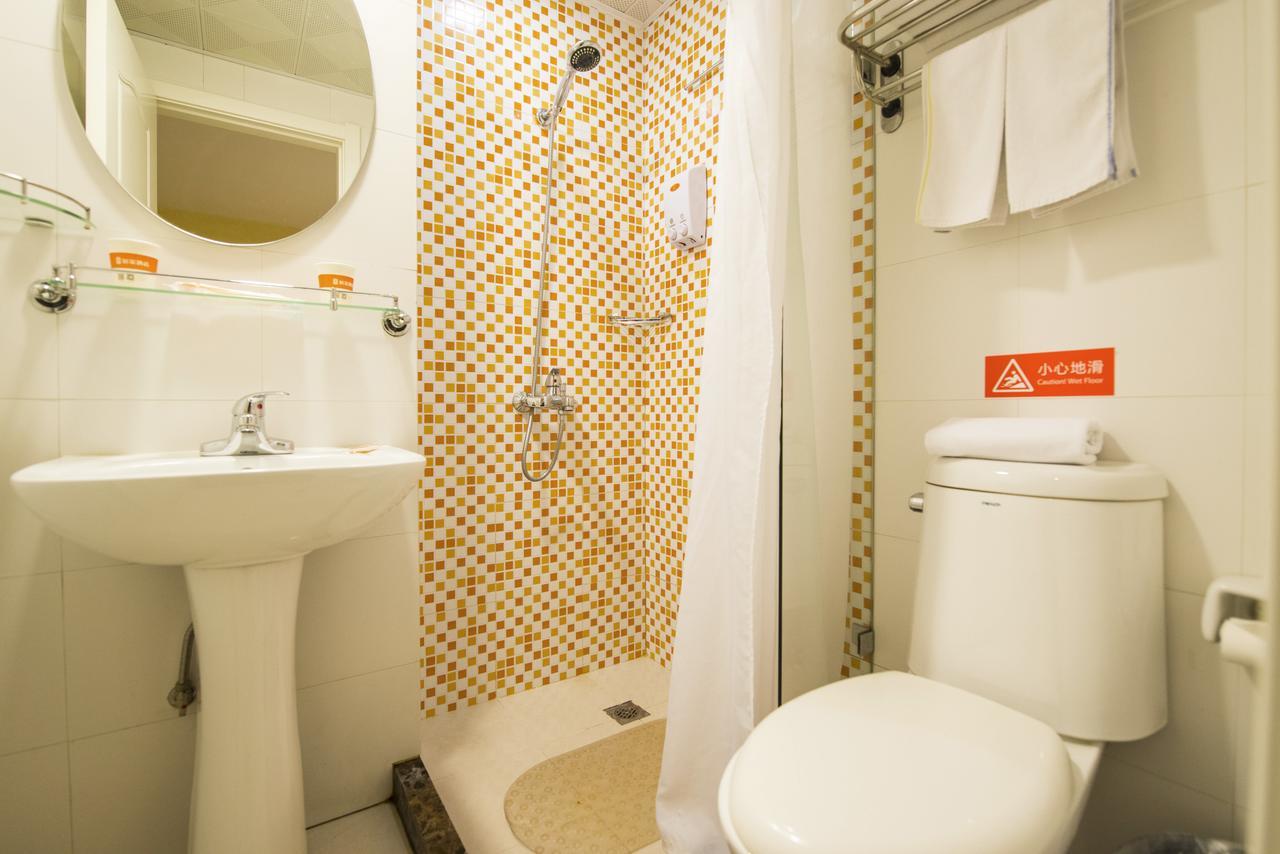 Home Inn Chengdu Kuanzhai Alley New City Square المظهر الخارجي الصورة
