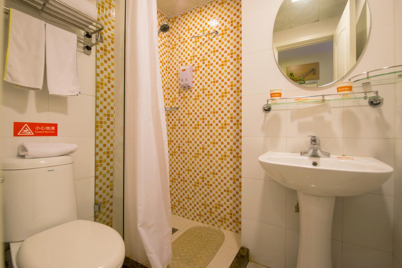 Home Inn Chengdu Kuanzhai Alley New City Square المظهر الخارجي الصورة