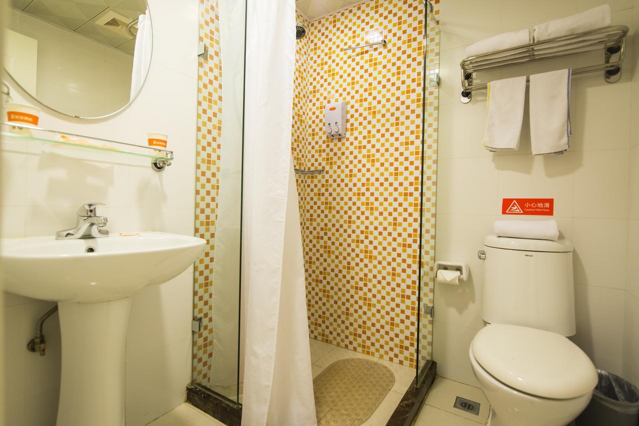 Home Inn Chengdu Kuanzhai Alley New City Square المظهر الخارجي الصورة
