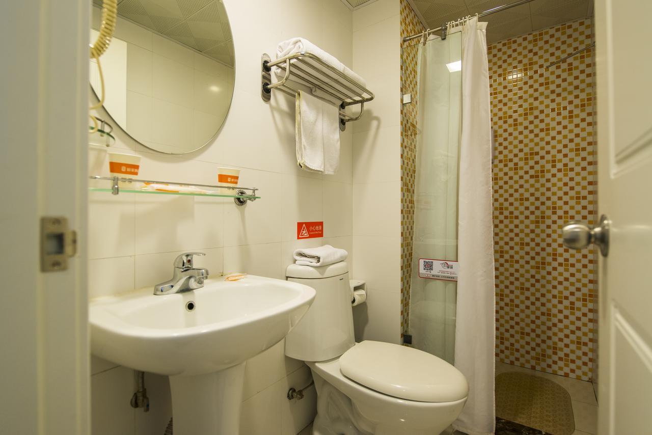 Home Inn Chengdu Kuanzhai Alley New City Square المظهر الخارجي الصورة